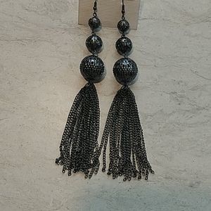 Dangle fashion earrings